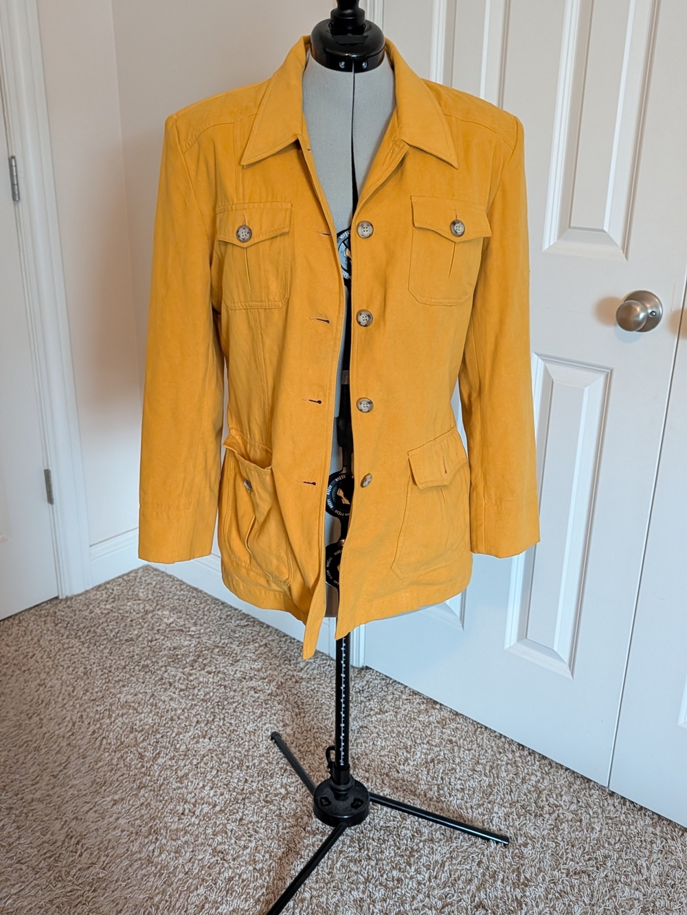 Liz Claiborne Liz Sport lightweight jacket in yellow
